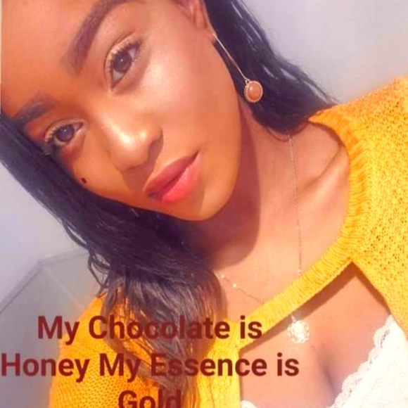 Meet your Posher, BarbieB - Picture 4 of 4